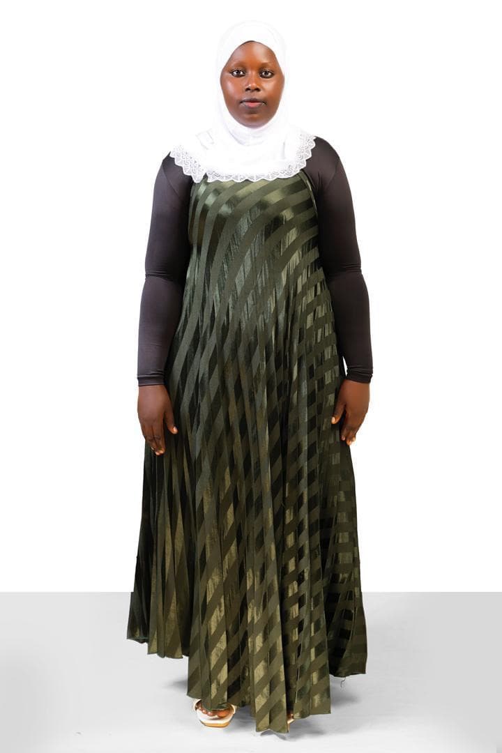 slide-1, عاملة منزلية, من اوغندا, في تخصص تنظيف المنزل, جليسة اطفال, كى الملابس - لم يسبق له/لها العمل