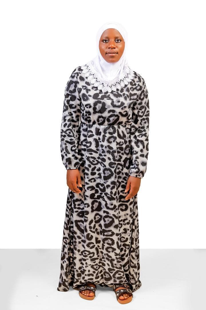 slide-1, عاملة منزلية, من اوغندا, في تخصص تنظيف المنزل, جليسة اطفال, كى الملابس - لم يسبق له/لها العمل